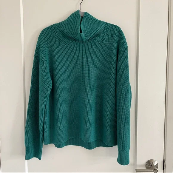 Aritzia Jara sweater - Picture 2 of 8